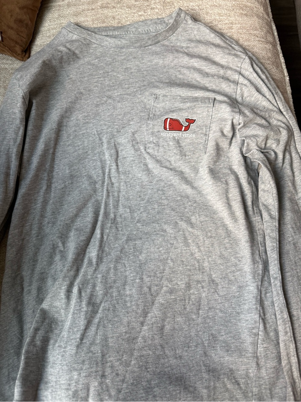 Vineyard Vines Gray Long-Sleeve Pocket Tee with Red Whale